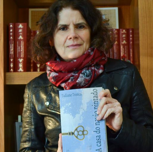 TADIANE TRONCA lança seu terceiro romance 